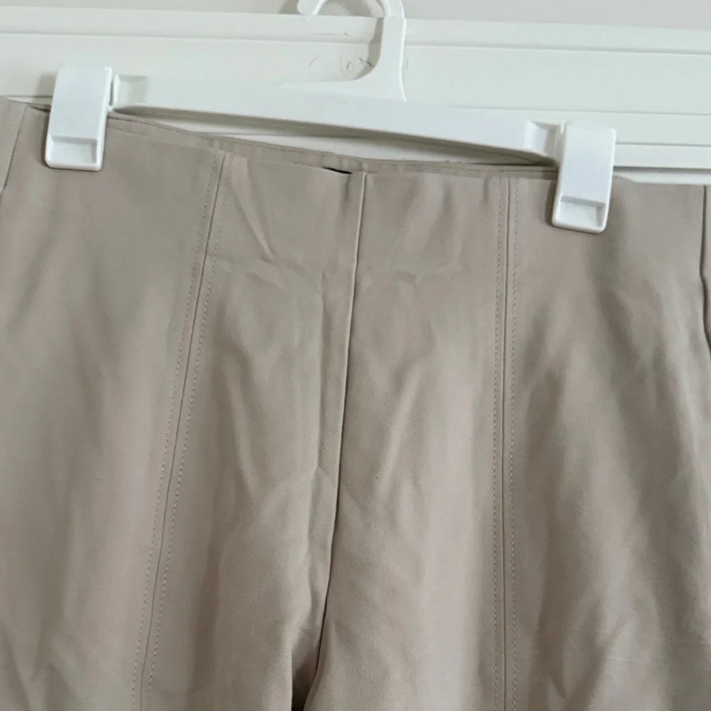 Jones New York Tan Cropped Pants - Picture 2 of 5